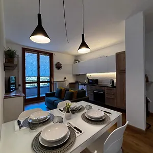 https://la-casa-di-pietro.it-lombardy.com